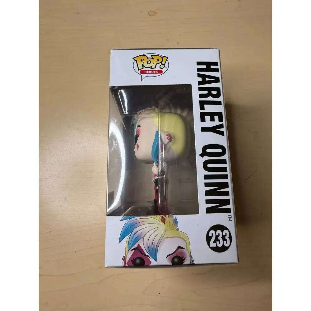 Funko Pop! DC Super Heroes Harley Quinn (And the Skull Bags) Hot Topic Exclusive - Picture 2 of 6